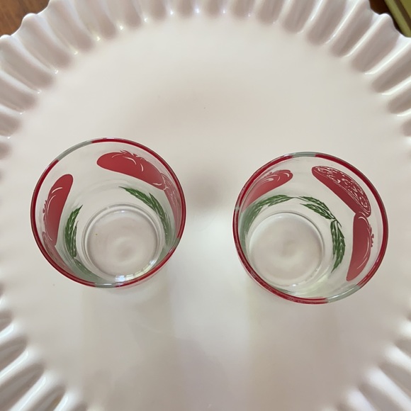 2 Vintage Tomato and green Vine Juice Glasses - Picture 4 of 4